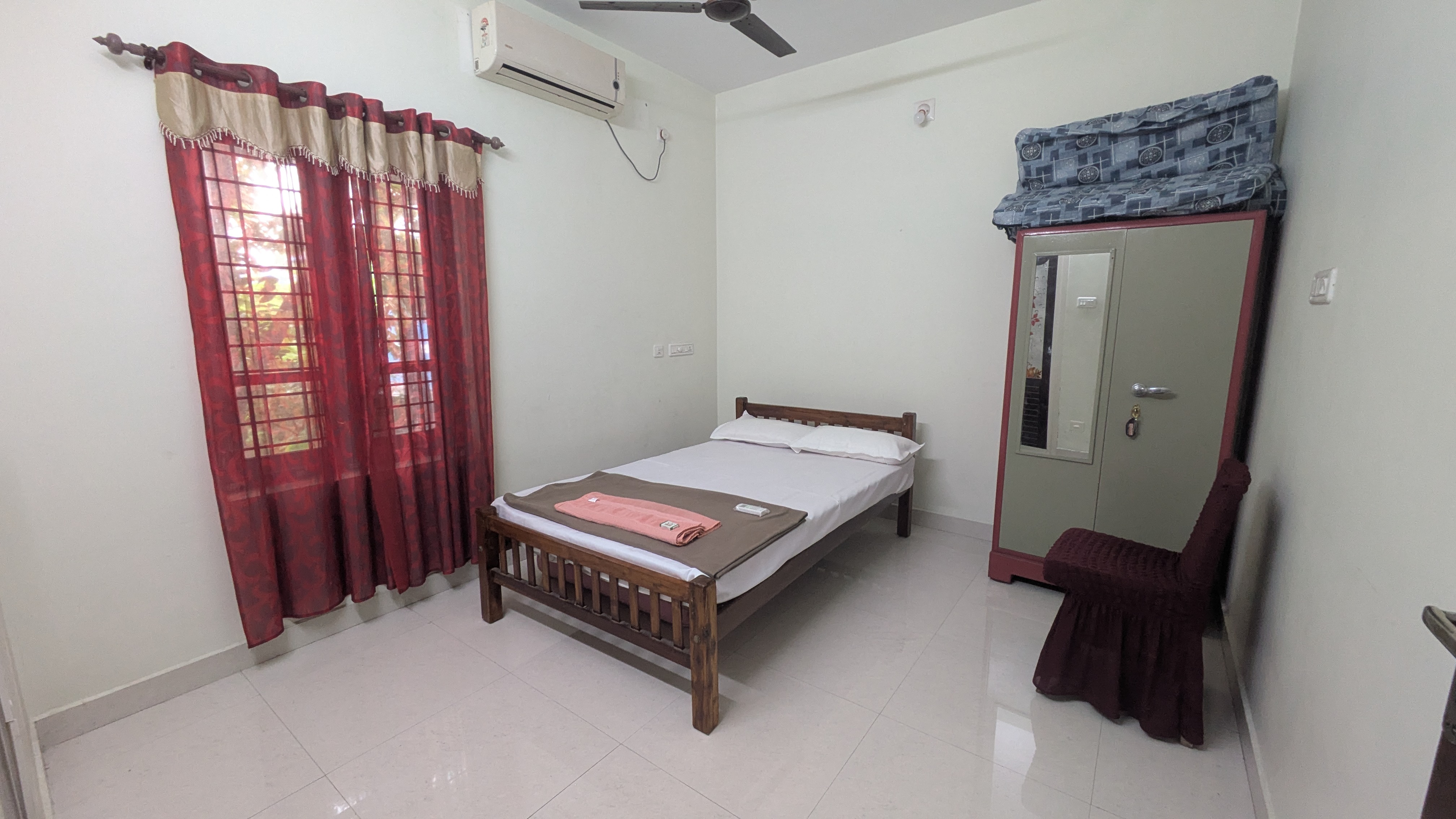 Master bedroom with AC at Sinai Homestay